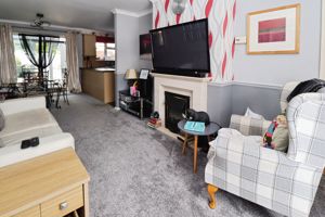 TYLNEY CLOSE- click for photo gallery